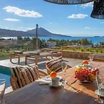 וילה Sunset With Seaview & Private Pool גיאלובה
