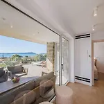 Sunset With Seaview & Private Pool גיאלובה