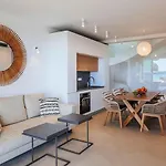 וילה Sunset With Seaview & Private Pool גיאלובה